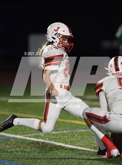 Thumbnail 2 in Jamestown vs. Williamsville South photogallery.