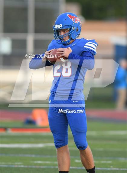 Thumbnail 1 in Jamestown vs. Williamsville South photogallery.