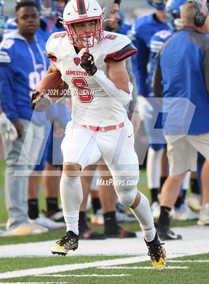 Thumbnail 1 in Jamestown vs. Williamsville South photogallery.