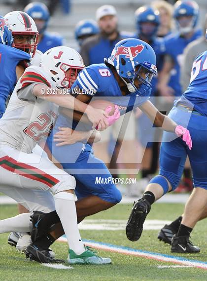 Thumbnail 1 in Jamestown vs. Williamsville South photogallery.