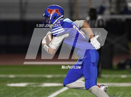 Thumbnail 1 in Jamestown vs. Williamsville South photogallery.