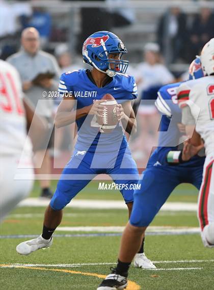 Thumbnail 1 in Jamestown vs. Williamsville South photogallery.