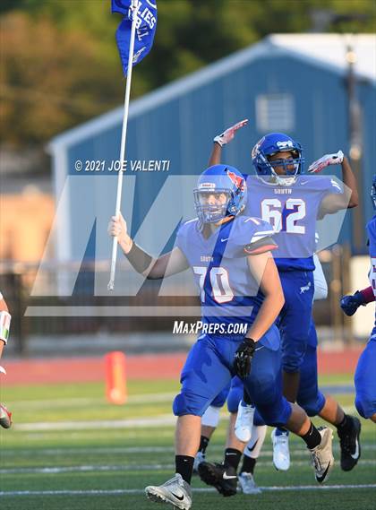 Thumbnail 1 in Jamestown vs. Williamsville South photogallery.