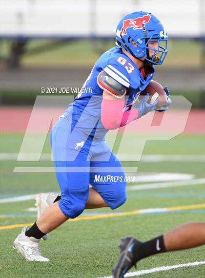 Thumbnail 2 in Jamestown vs. Williamsville South photogallery.