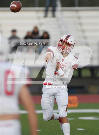 Thumbnail 1 in Jamestown vs. Williamsville South photogallery.