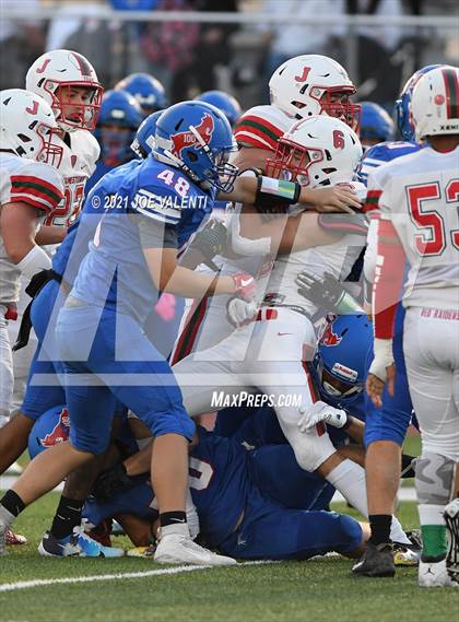 Thumbnail 3 in Jamestown vs. Williamsville South photogallery.