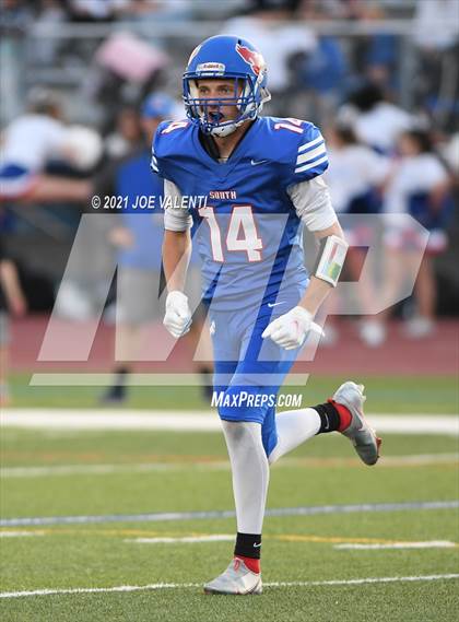 Thumbnail 1 in Jamestown vs. Williamsville South photogallery.