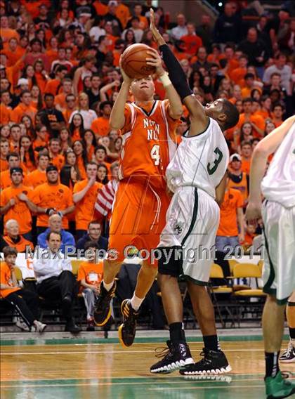 Thumbnail 2 in Newton North vs Mansfield (MIAA Division 1 South Final) photogallery.