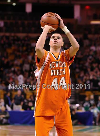 Thumbnail 3 in Newton North vs Mansfield (MIAA Division 1 South Final) photogallery.