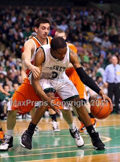 Thumbnail 1 in Newton North vs Mansfield (MIAA Division 1 South Final) photogallery.