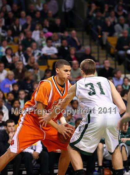 Thumbnail 2 in Newton North vs Mansfield (MIAA Division 1 South Final) photogallery.
