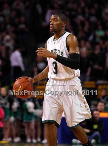 Thumbnail 2 in Newton North vs Mansfield (MIAA Division 1 South Final) photogallery.