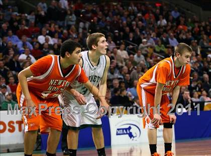 Thumbnail 3 in Newton North vs Mansfield (MIAA Division 1 South Final) photogallery.