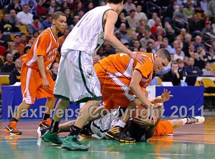 Thumbnail 3 in Newton North vs Mansfield (MIAA Division 1 South Final) photogallery.