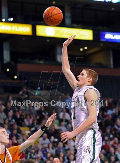 Thumbnail 1 in Newton North vs Mansfield (MIAA Division 1 South Final) photogallery.
