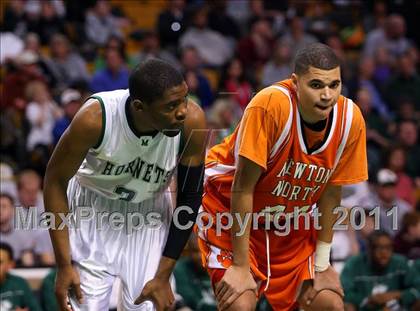 Thumbnail 3 in Newton North vs Mansfield (MIAA Division 1 South Final) photogallery.