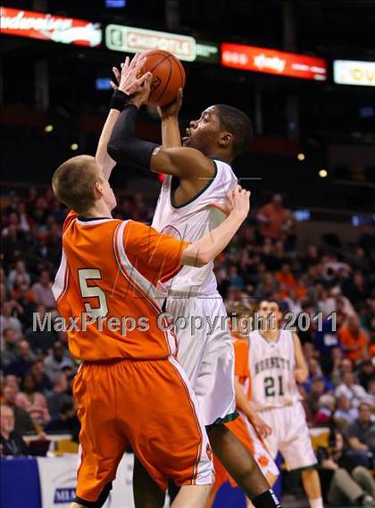 Thumbnail 1 in Newton North vs Mansfield (MIAA Division 1 South Final) photogallery.
