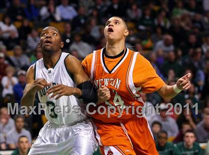Thumbnail 2 in Newton North vs Mansfield (MIAA Division 1 South Final) photogallery.