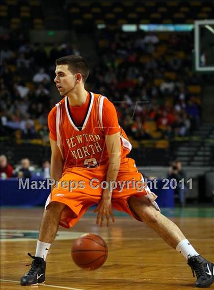 Thumbnail 3 in Newton North vs Mansfield (MIAA Division 1 South Final) photogallery.