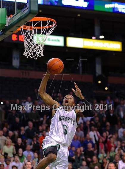 Thumbnail 1 in Newton North vs Mansfield (MIAA Division 1 South Final) photogallery.