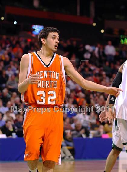Thumbnail 3 in Newton North vs Mansfield (MIAA Division 1 South Final) photogallery.