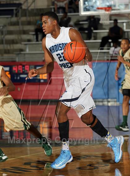 Thumbnail 2 in DeSoto vs. Madison Prep (Thanksgiving Hoopfest) photogallery.