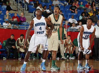 Thumbnail 2 in DeSoto vs. Madison Prep (Thanksgiving Hoopfest) photogallery.