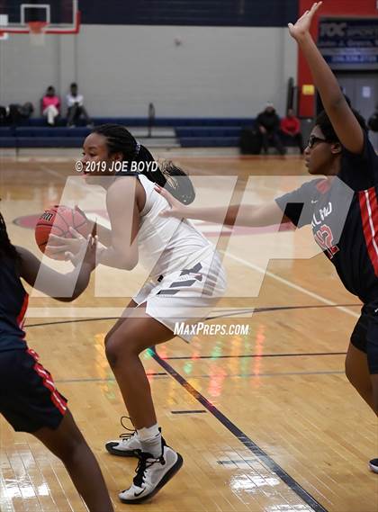 Thumbnail 3 in Oakland vs Bob Jones (Huntsville Hospital SportsCenter / TOC Ladies Classic) photogallery.