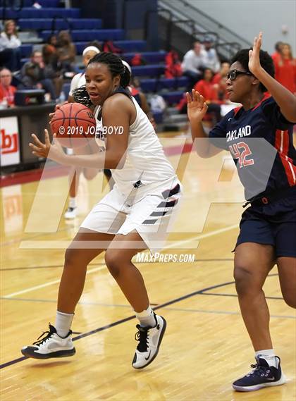 Thumbnail 3 in Oakland vs Bob Jones (Huntsville Hospital SportsCenter / TOC Ladies Classic) photogallery.
