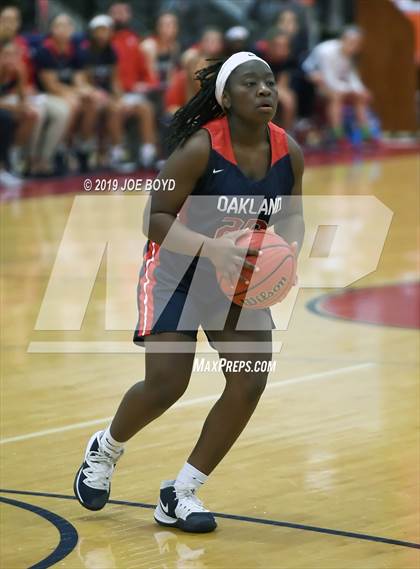 Thumbnail 2 in Oakland vs Bob Jones (Huntsville Hospital SportsCenter / TOC Ladies Classic) photogallery.