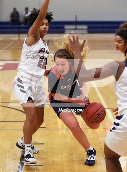 Thumbnail 3 in Oakland vs Bob Jones (Huntsville Hospital SportsCenter / TOC Ladies Classic) photogallery.