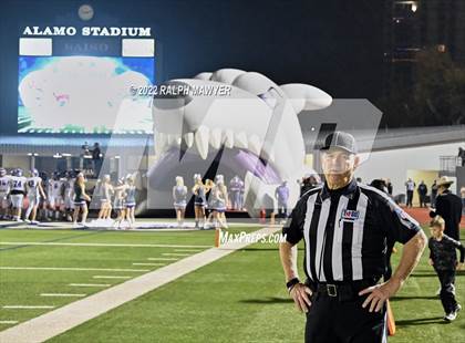 Thumbnail 2 in Boerne @ Calallen (UIL 4A, Div 1, Region 4, Quarter-Final) photogallery.