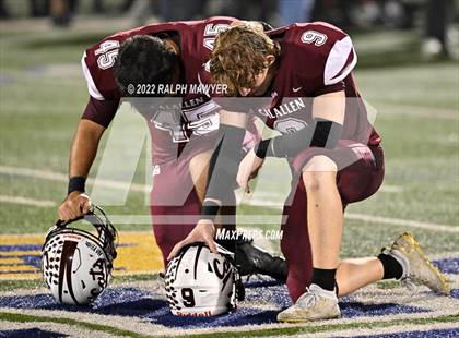 Thumbnail 1 in Boerne @ Calallen (UIL 4A, Div 1, Region 4, Quarter-Final) photogallery.