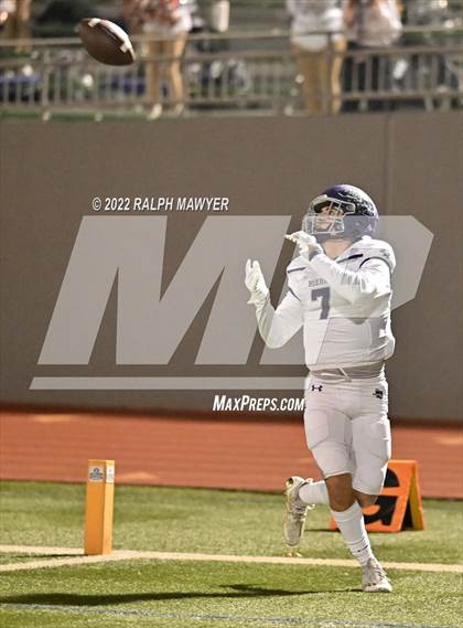 Thumbnail 2 in Boerne @ Calallen (UIL 4A, Div 1, Region 4, Quarter-Final) photogallery.