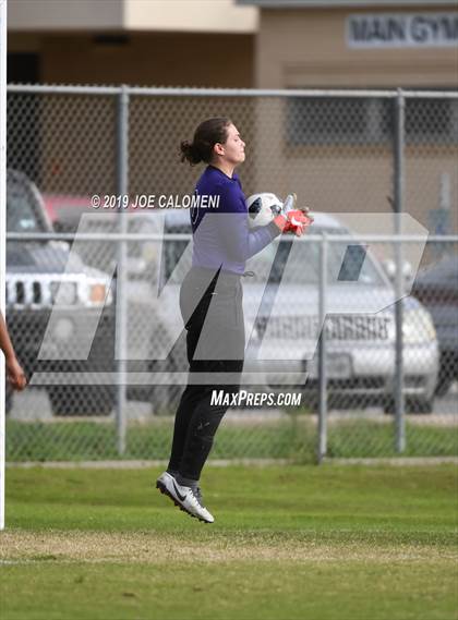 Thumbnail 1 in Wagner vs Lee (SAISD Tournament) photogallery.