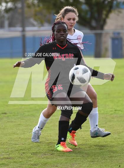 Thumbnail 2 in Wagner vs Lee (SAISD Tournament) photogallery.