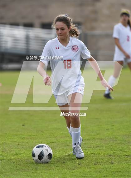 Thumbnail 3 in Wagner vs Lee (SAISD Tournament) photogallery.