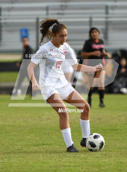 Thumbnail 1 in Wagner vs Lee (SAISD Tournament) photogallery.