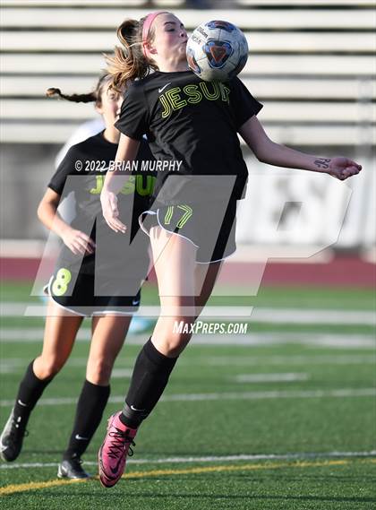 Thumbnail 1 in Cleveland vs. Jesuit (OSAA 6A Quarterfinal) photogallery.