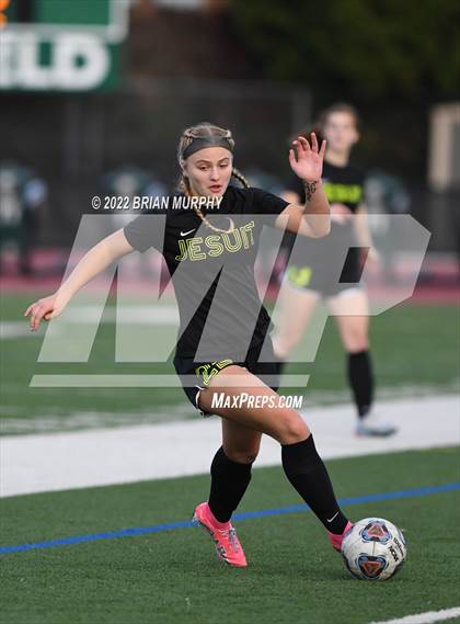 Thumbnail 3 in Cleveland vs. Jesuit (OSAA 6A Quarterfinal) photogallery.