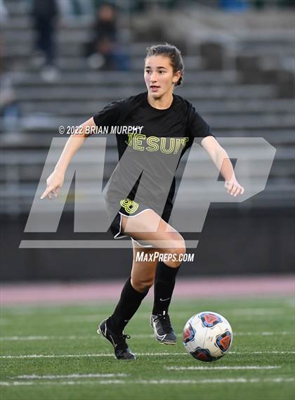 Thumbnail 1 in Cleveland vs. Jesuit (OSAA 6A Quarterfinal) photogallery.