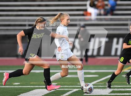 Thumbnail 1 in Cleveland vs. Jesuit (OSAA 6A Quarterfinal) photogallery.