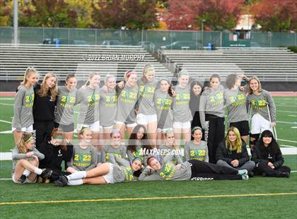 Thumbnail 1 in Cleveland vs. Jesuit (OSAA 6A Quarterfinal) photogallery.