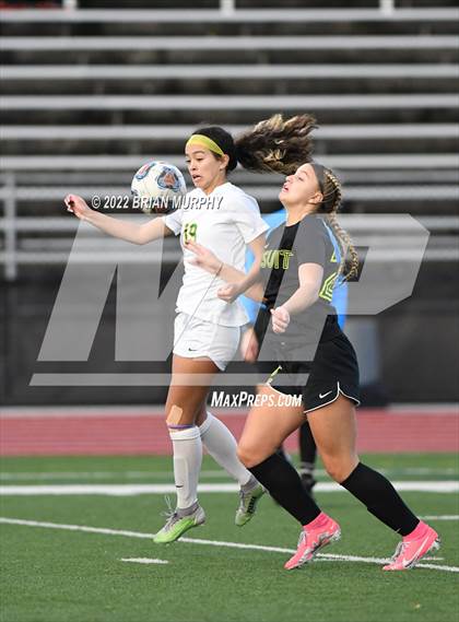 Thumbnail 2 in Cleveland vs. Jesuit (OSAA 6A Quarterfinal) photogallery.