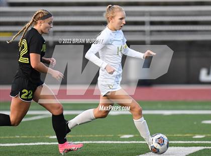 Thumbnail 3 in Cleveland vs. Jesuit (OSAA 6A Quarterfinal) photogallery.