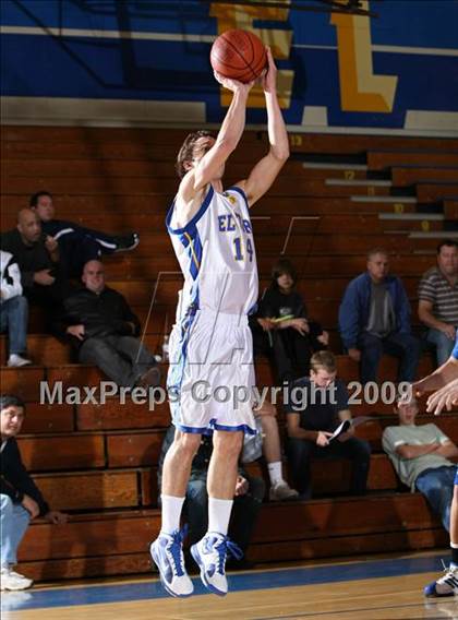 Thumbnail 2 in La Habra @ El Toro (OC North-South Challenge) photogallery.