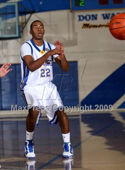 Thumbnail 2 in La Habra @ El Toro (OC North-South Challenge) photogallery.