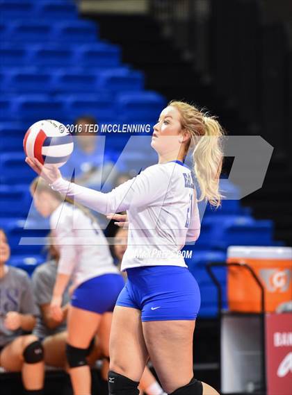 Thumbnail 3 in Paris vs Conway Christian  (AHSAA 3A State Final) photogallery.