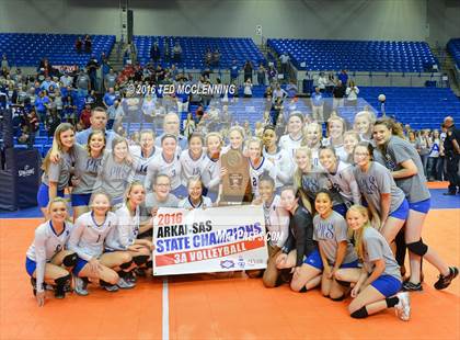 Thumbnail 2 in Paris vs Conway Christian  (AHSAA 3A State Final) photogallery.