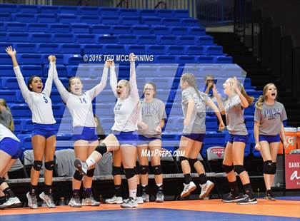 Thumbnail 2 in Paris vs Conway Christian  (AHSAA 3A State Final) photogallery.